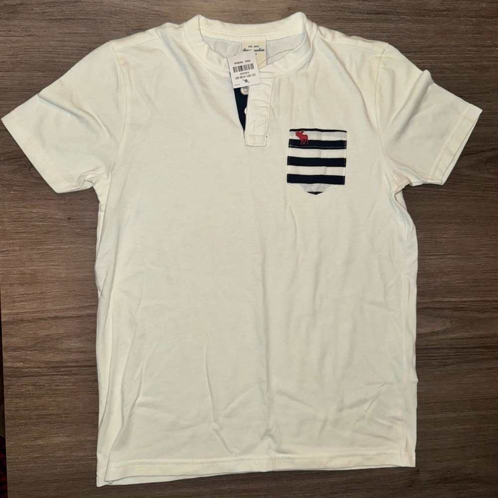 Abercrombie & Fitch White Shirt with Black Stripes, NWT